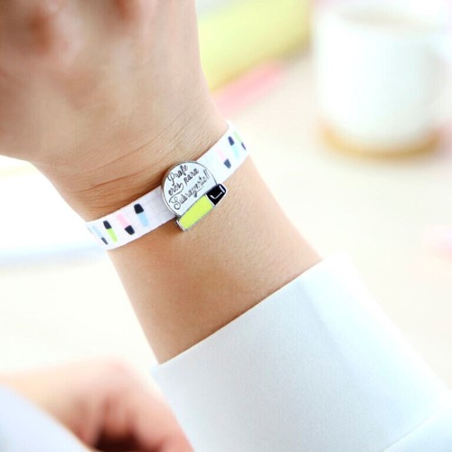 Pulsera con charm  Profe eres para subrayarte Lovey Story 84