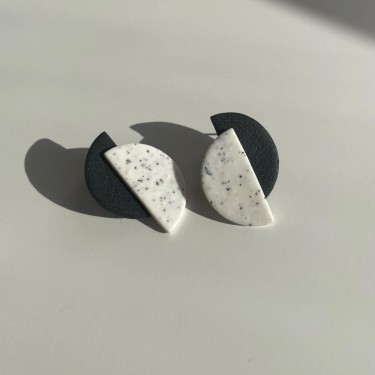 2100002095160 (1) Pendientes Luna blanco virutas n 1