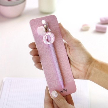 8435458184422 Bolígrafo rosa letra O con pompón –  1