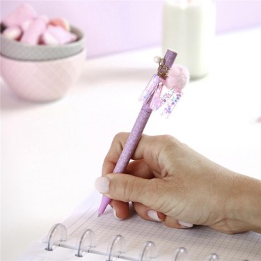 8435458184446 Bolígrafo rosa letra M con pompón- L 1